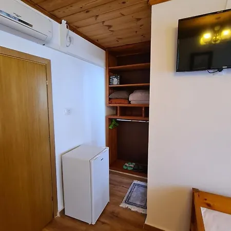 Santa Room-old Bazaar Center-gjirokaster