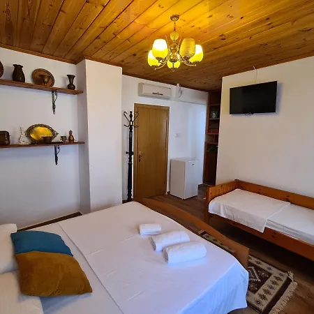 Penzion Santa Room-old Bazaar Center-gjirokaster Gjirokastër