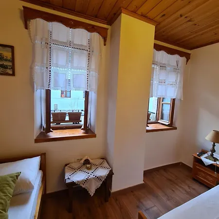 Penzion Santa Room-old Bazaar Center-gjirokaster
