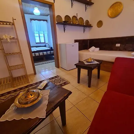 Penzion Santa Room-old Bazaar Center-gjirokaster