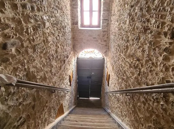 Santa Room-old Bazaar Center-gjirokaster