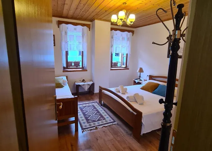 Santa Room-old Bazaar Center-gjirokaster Gasthof Gjirokastër